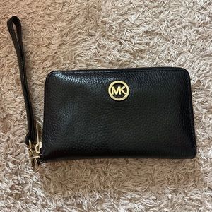 Michael Kors Wrislet Wallet